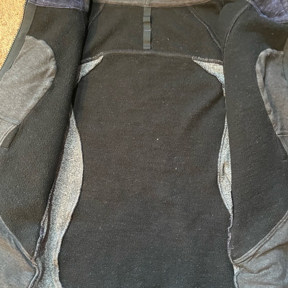 Lululemon Scuba size 2 - Picture 5 of 8